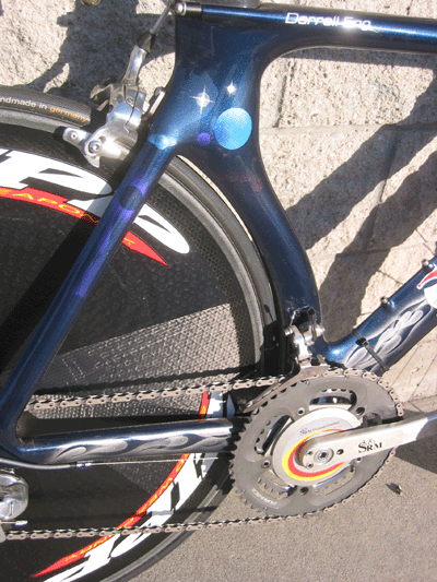 http://frontofthepack.com/photo/bikes/de_p3cweb2.gif